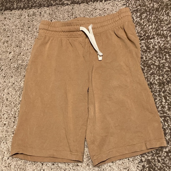 Joe 2 pair of shorts. One casual and one dressy. Both size 7/8 - Picture 4 of 7